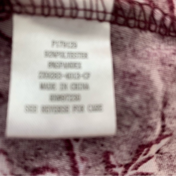 Almost Famous Purple Velvet Top Small  Woman Crave Fame Floral‎ 3/4 Flare Sleeve - Picture 7 of 10